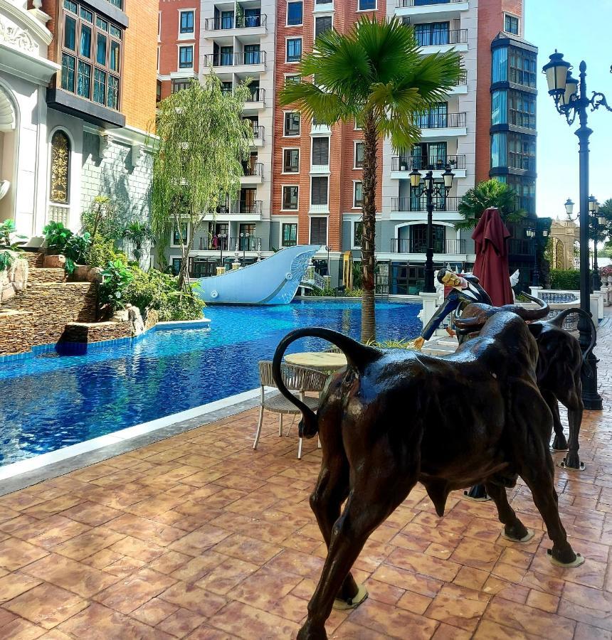 Espana Resort Pattaya Jomtien Dış mekan fotoğraf
