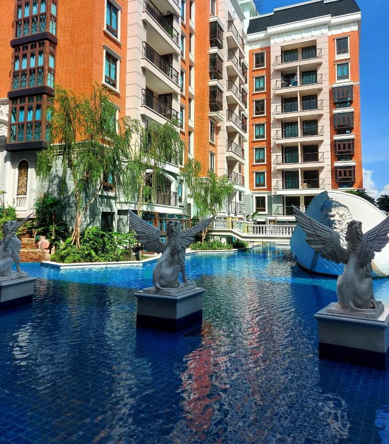 Espana Resort Pattaya Jomtien Dış mekan fotoğraf